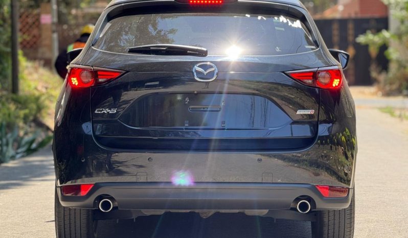 
								Mazda CX-5 full									