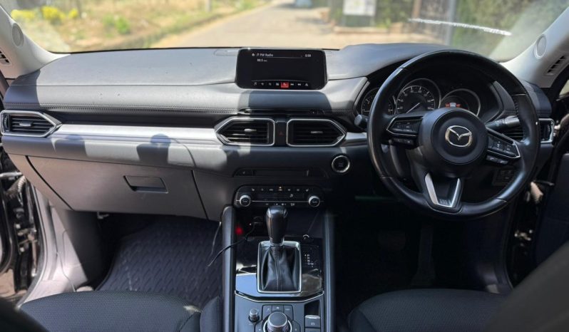 
								Mazda CX-5 full									
