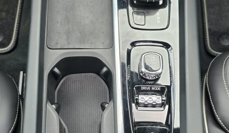 
								Volvo XC60 B6 full									