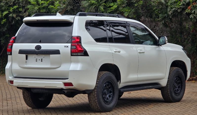 
								Toyota Land Cruiser Prado J150 full									
