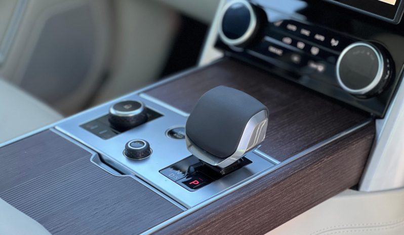
								Range Rover Vogue D300 SWB full									