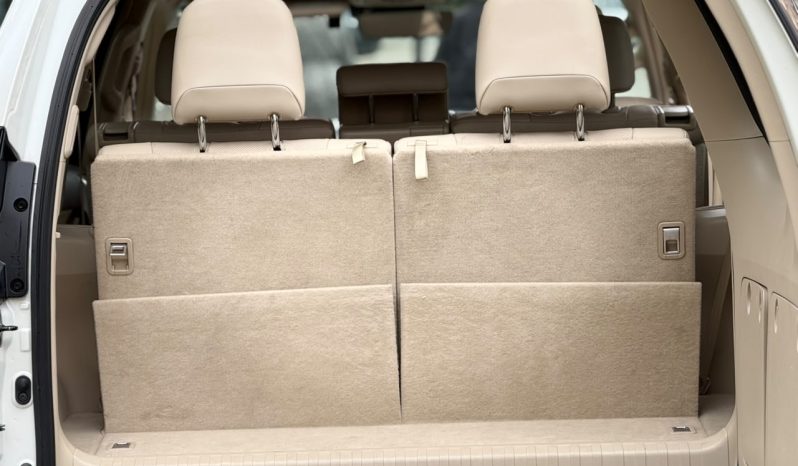 
								Toyota Land Cruiser Prado TXL full									