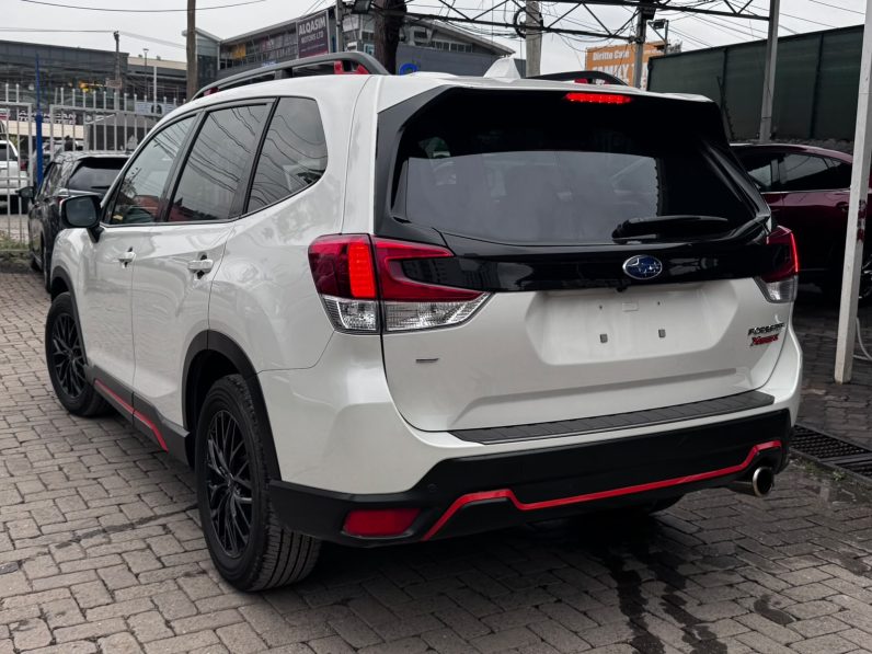 
								Subaru Forester X-Break full									