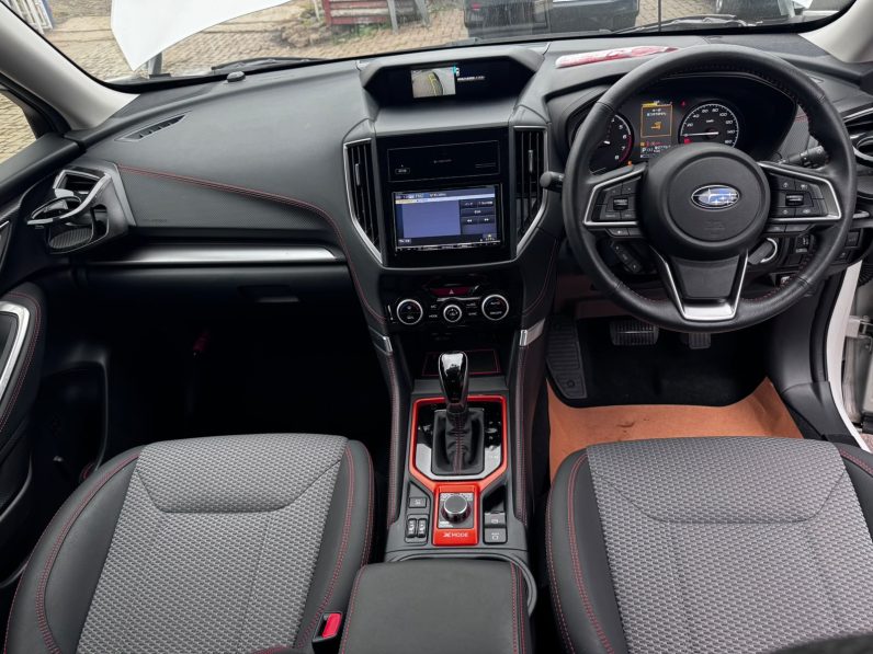 
								Subaru Forester X-Break full									