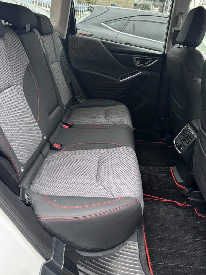 
								Subaru Forester X-Break full									
