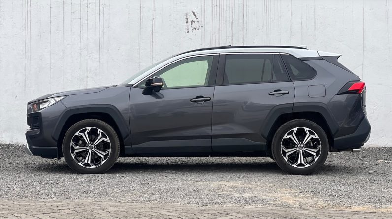 
								Toyota Rav4 Adventure full									