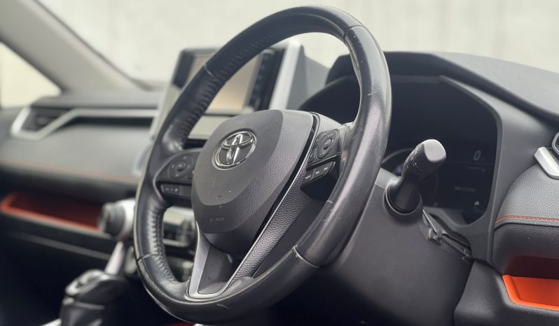 
								Toyota Rav4 Adventure full									