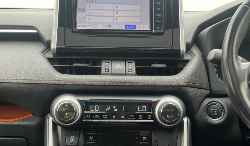 
								Toyota Rav4 Adventure full									