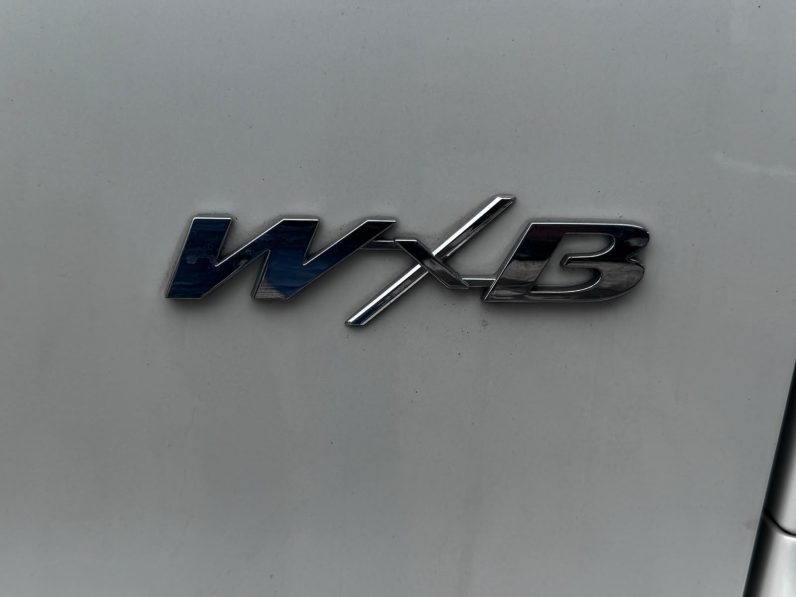 
								Toyota Noah WxB full									