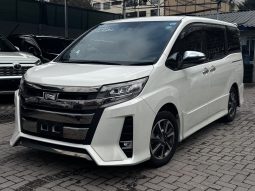 Toyota Noah WxB