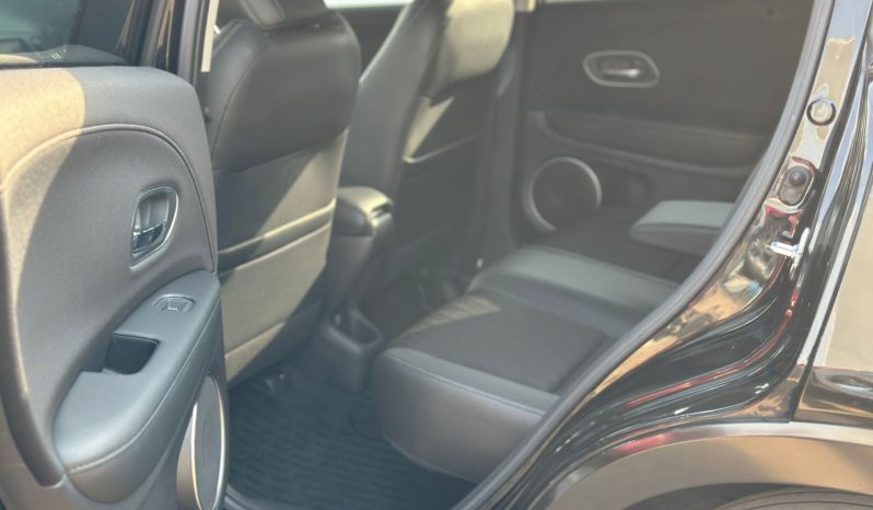 
								Honda Vezel Z full									