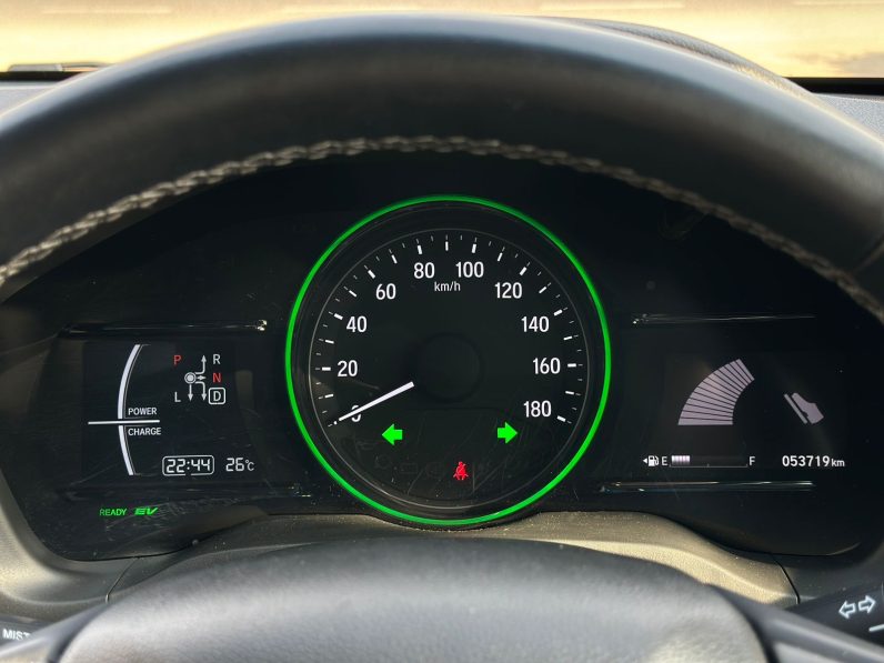 
								Honda Vezel Z full									