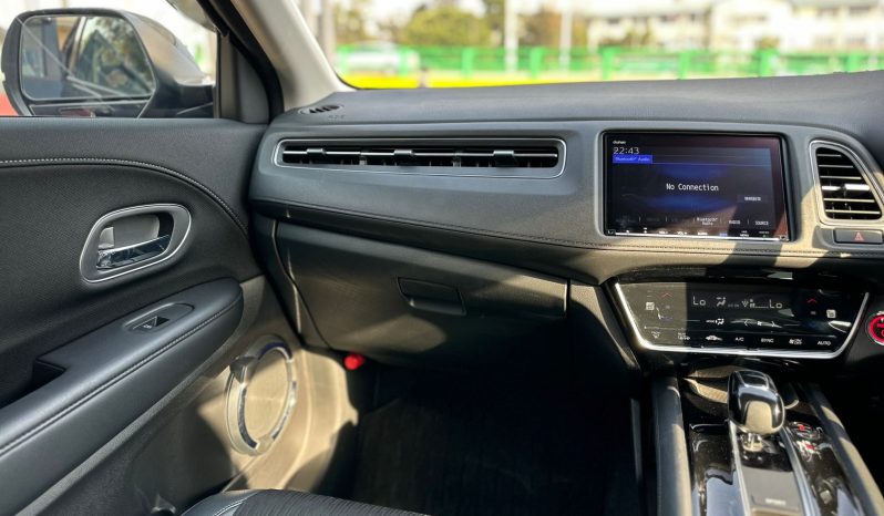 
								Honda Vezel Z full									