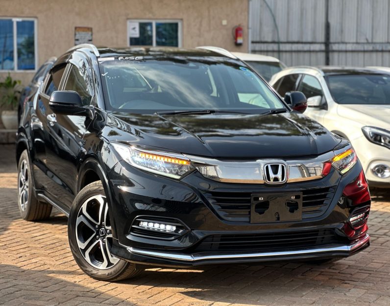 
								Honda Vezel Z full									