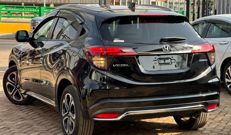 
								Honda Vezel Z full									
