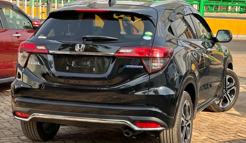 
								Honda Vezel Z full									
