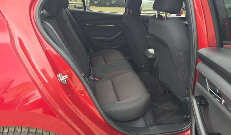 
								Mazda 3 full									