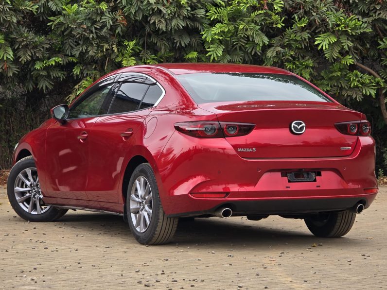 
								Mazda 3 full									