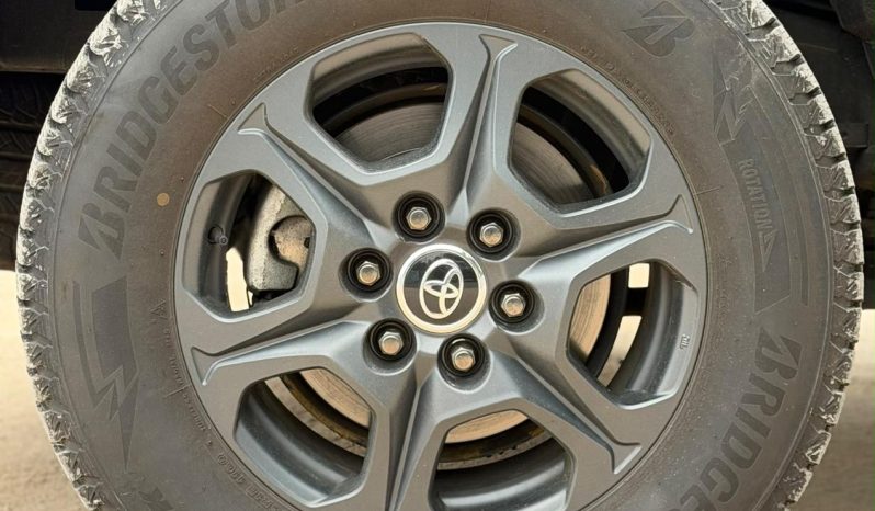 
								Toyota Land Cruiser GR LC300 full									
