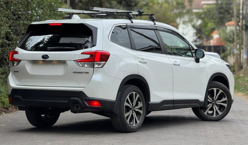 
								Subaru Forester SK9 full									