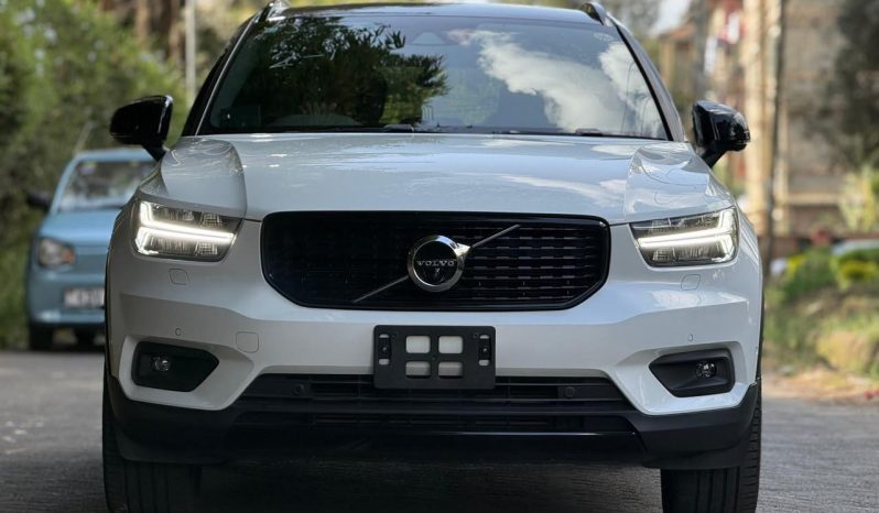 
								Volvo CX40 T5 full									