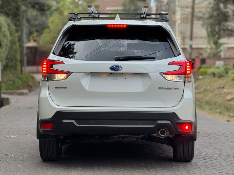 
								Subaru Forester SK9 full									