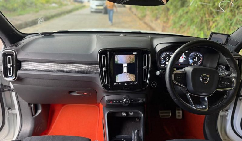 
								Volvo CX40 T5 full									