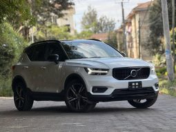 Volvo CX40 T5