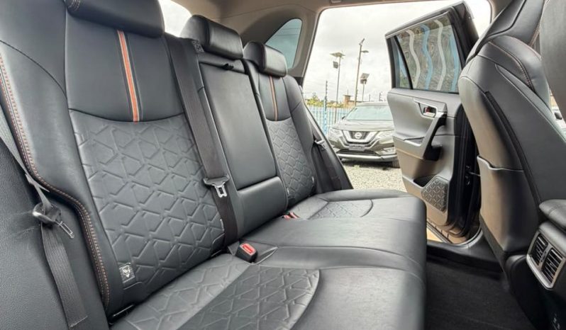 
								Toyota Rav4 Adventure full									