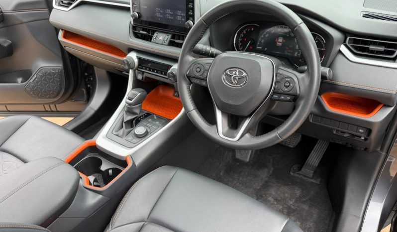 
								Toyota Rav4 Adventure full									