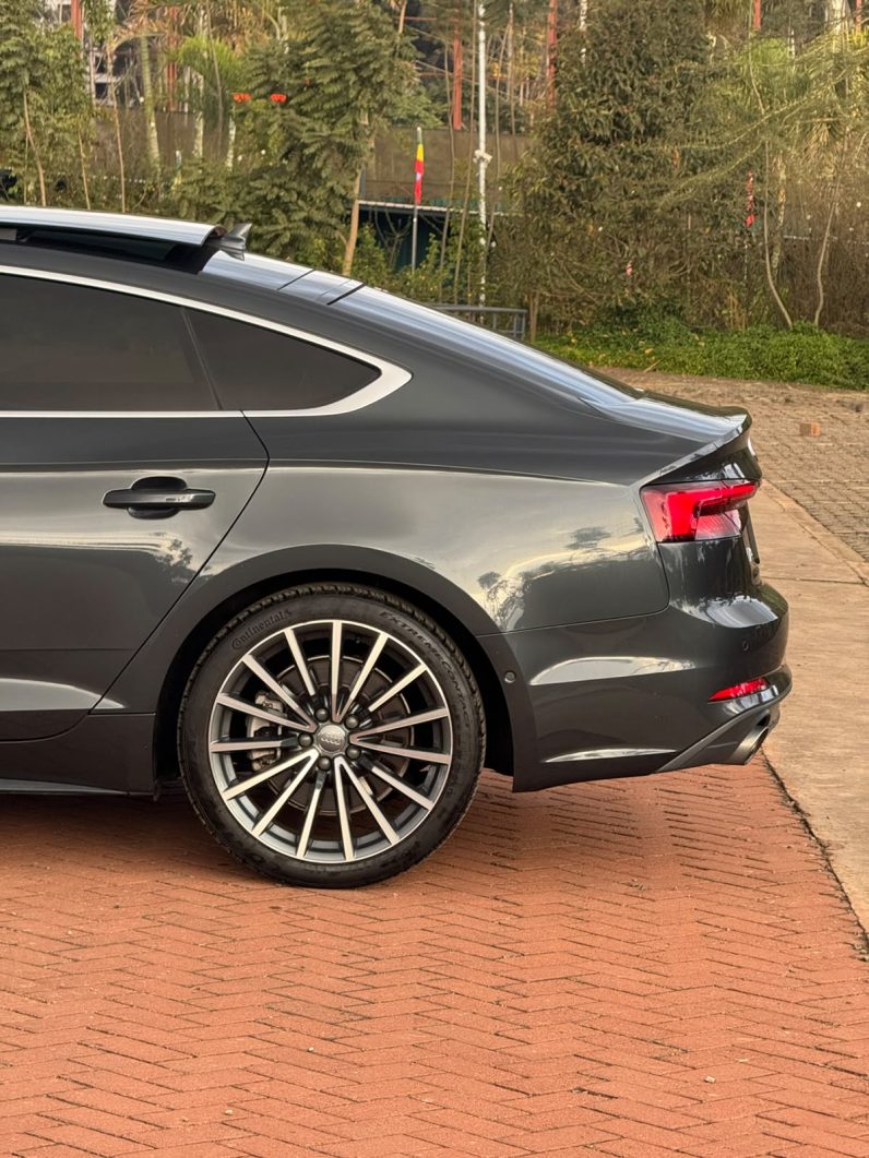 
								Audi A5 full									