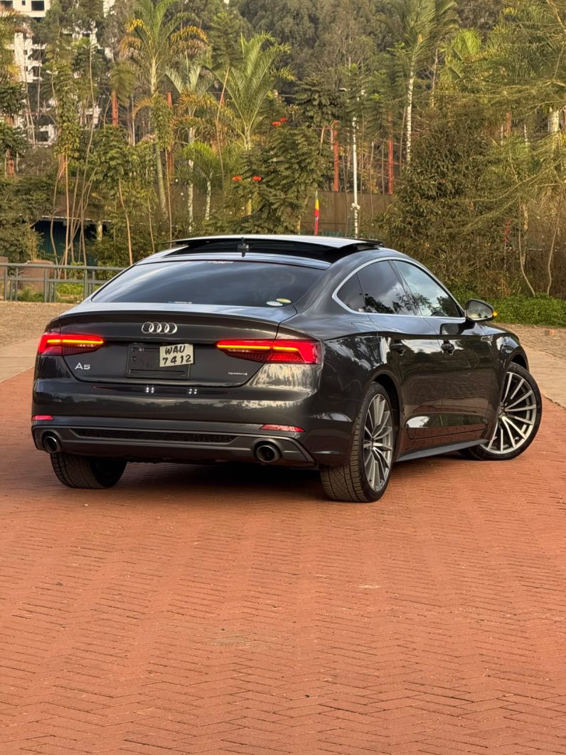
								Audi A5 full									