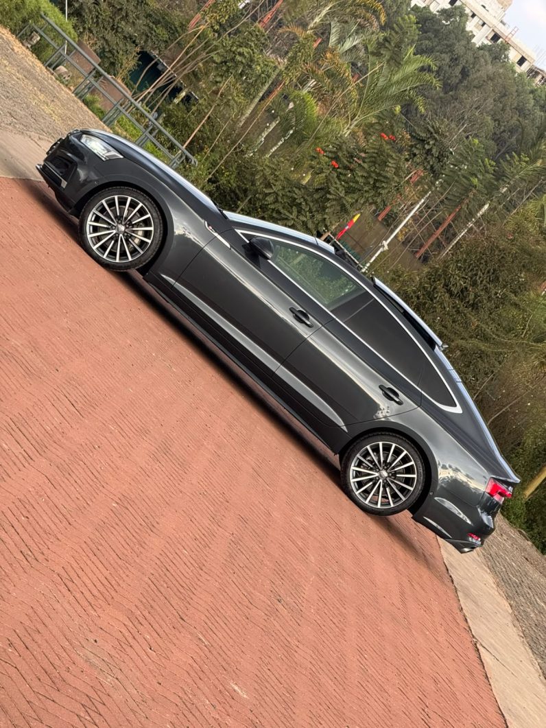 
								Audi A5 full									