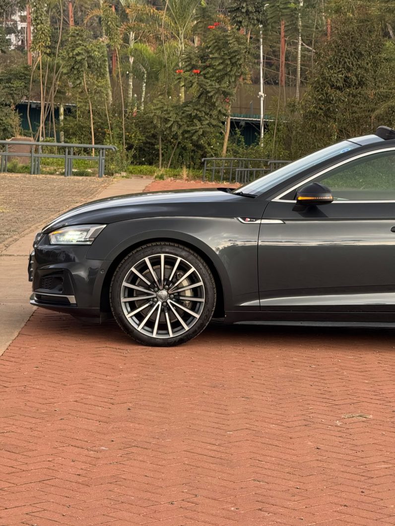 
								Audi A5 full									
