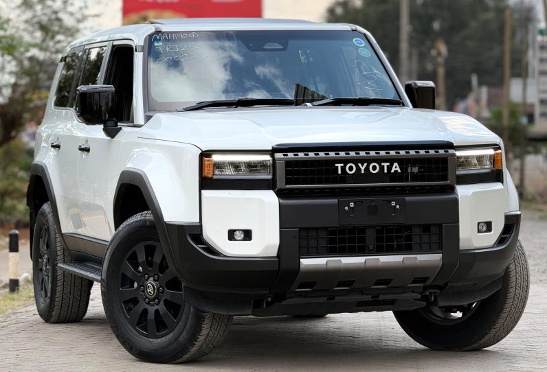 
								Toyota Land Cruiser Prado J250 full									