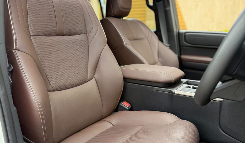 
								Toyota Land Cruiser Prado J250 full									