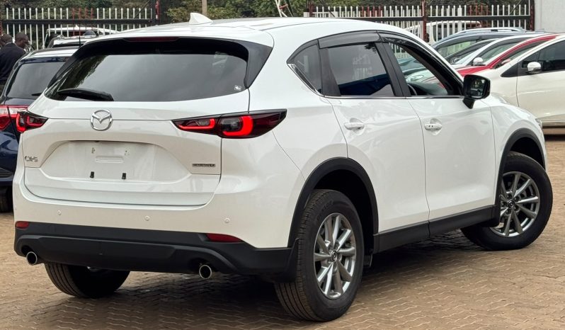 
								Mazda CX-5 full									