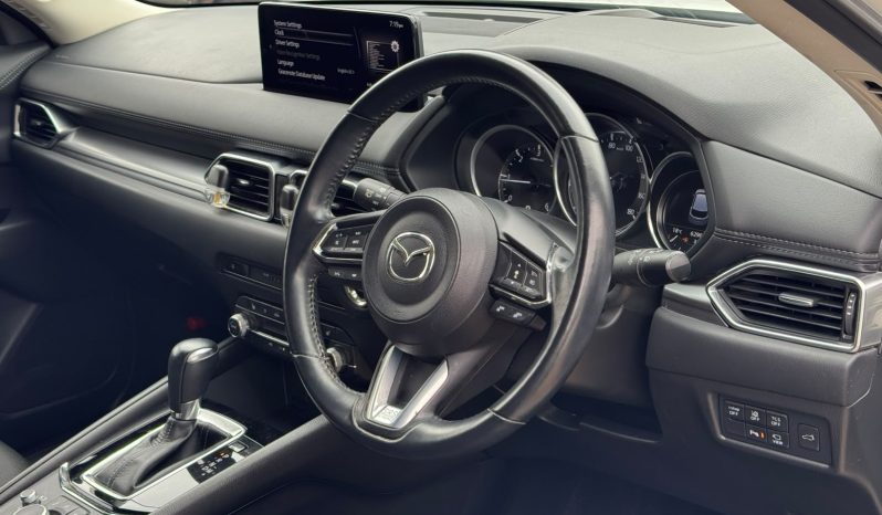 
								Mazda CX-5 full									
