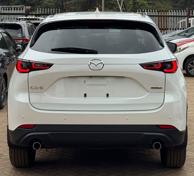 
								Mazda CX-5 full									