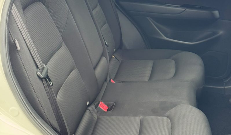 
								Mazda CX-5 full									