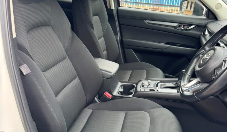 
								Mazda CX-5 full									