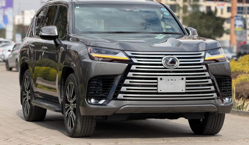 
								Lexus LX600 full									