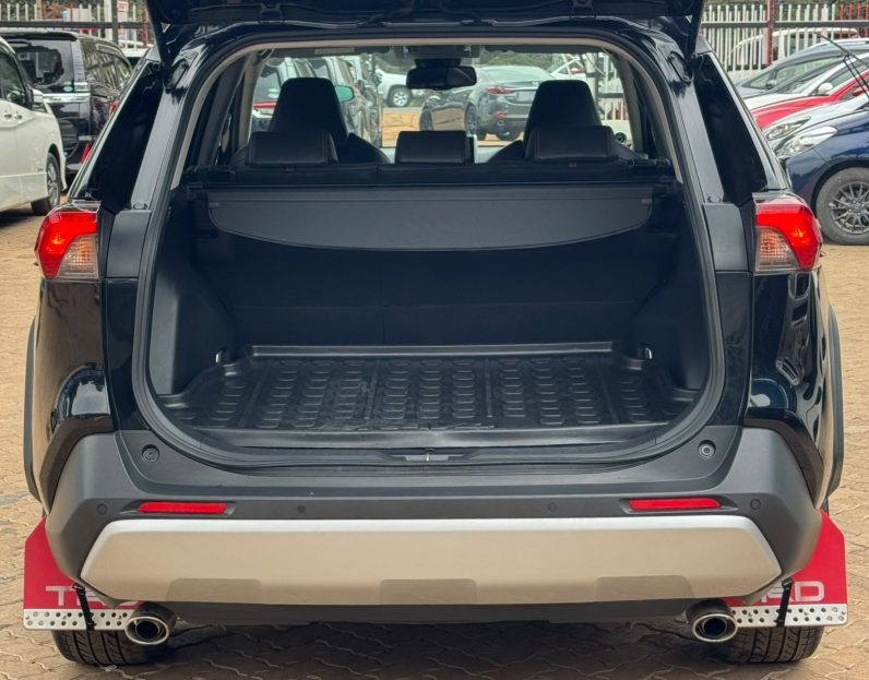 
								Toyota Rav4 Adventure full									