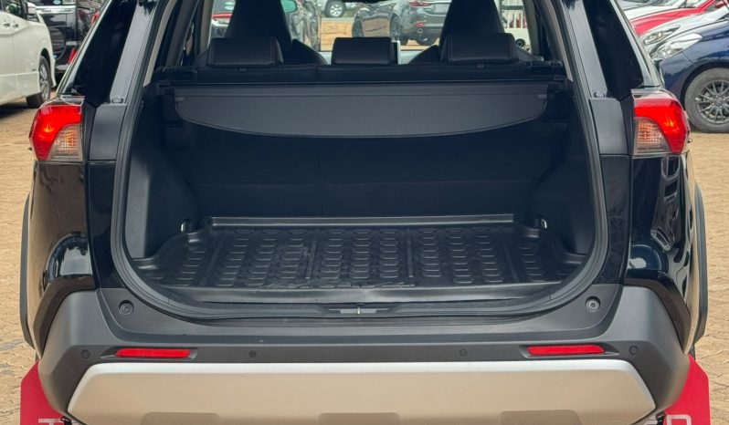 
								Toyota Rav4 Adventure full									