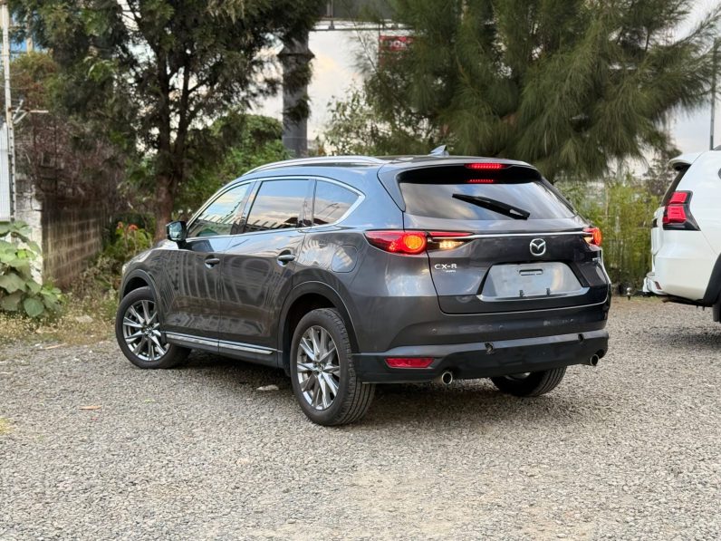 
								Mazda CX-8 full									