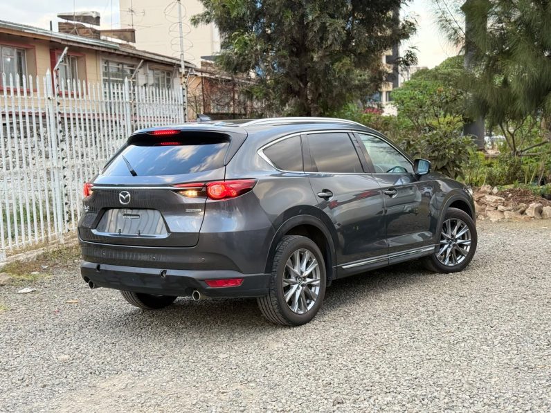 
								Mazda CX-8 full									
