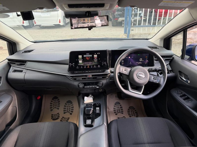 
								Nissan Note E-power full									