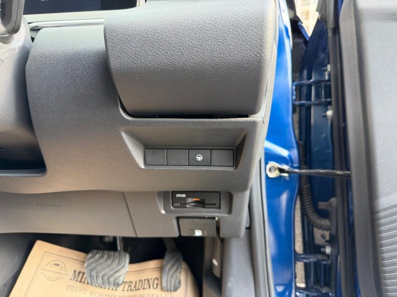 
								Nissan Note E-power full									