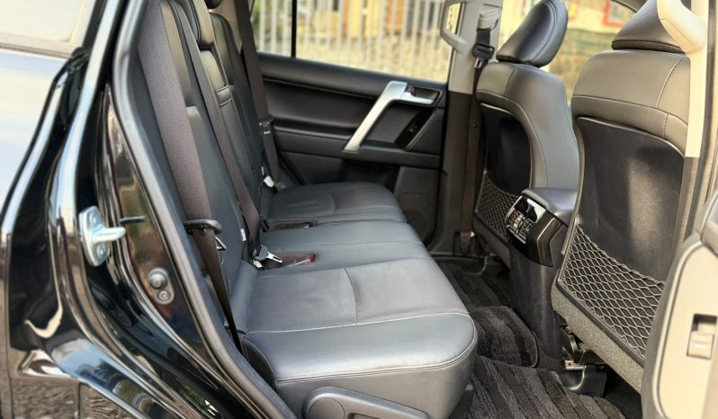 
								Toyota landcruiser prado TX full									