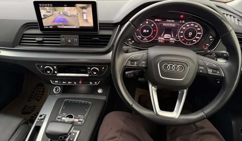 
								Audi Q5 S-line full									
